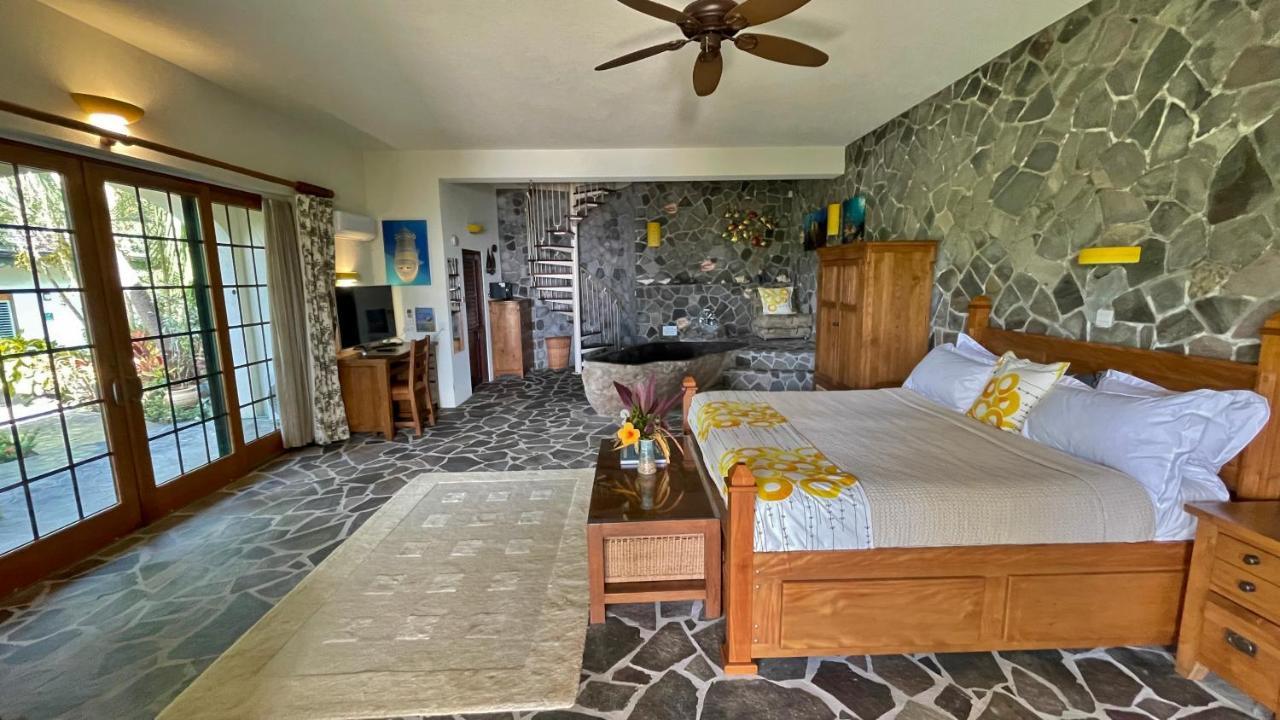 ホテル Tropical Hideaway Port Elizabeth エクステリア 写真