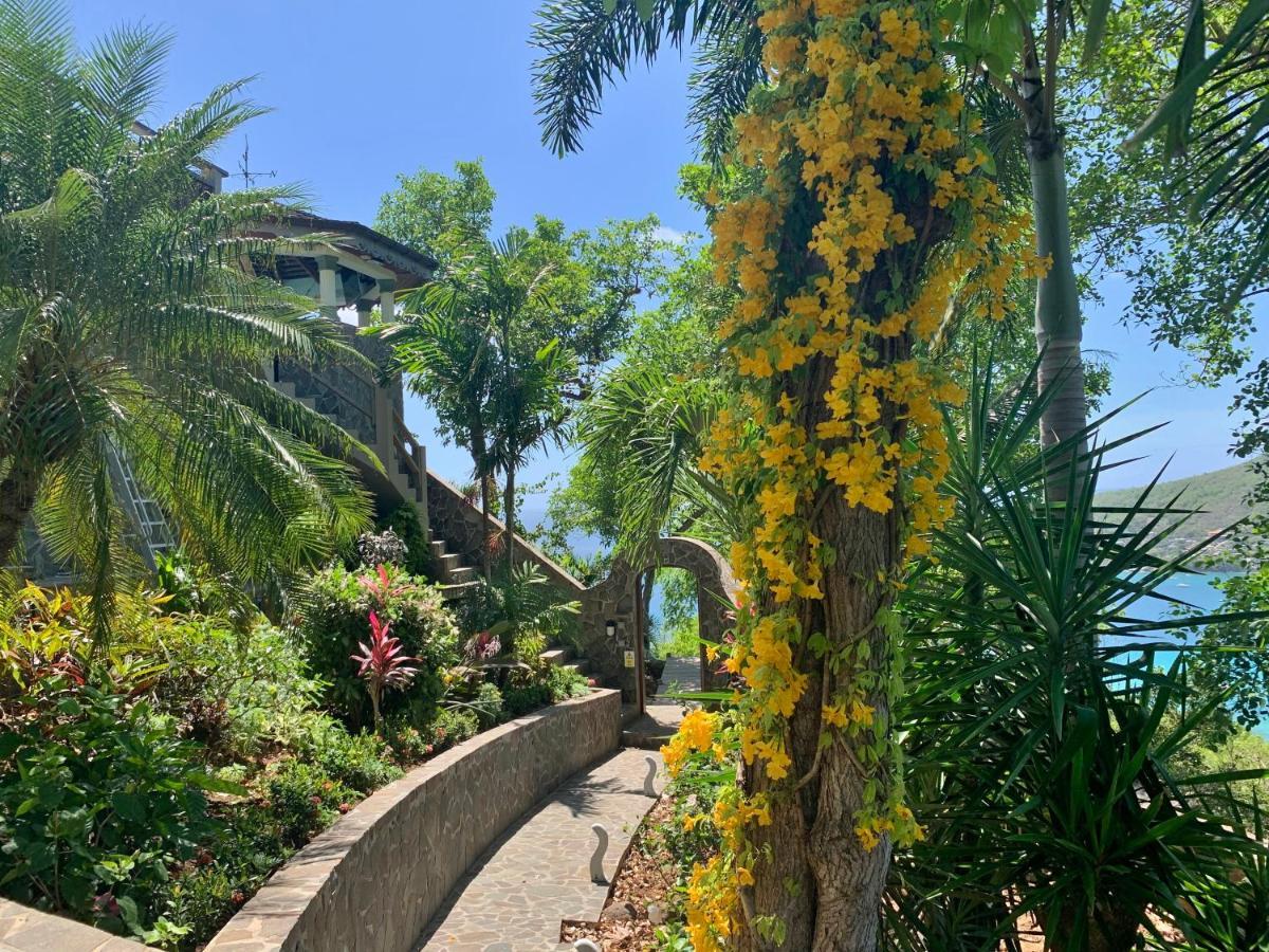 ホテル Tropical Hideaway Port Elizabeth エクステリア 写真